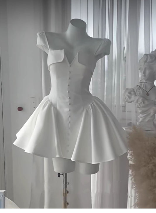 Pretty A line Strapless White Satin Short Formal 8th Grade Homecoming Dresses Summer Middle School Hoco Dress Homecoming Outfits DH420