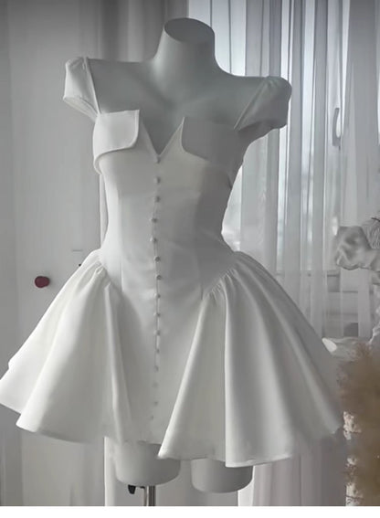 Pretty A line Strapless White Satin Short Formal 8th Grade Homecoming Dresses Summer Middle School Hoco Dress Homecoming Outfits DH420