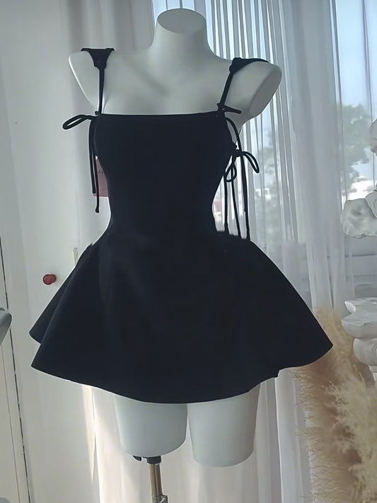 Trendy A Line Spaghetti Straps White Black Satin Mini Short Formal 8th Grade Homecoming Dresses Summer Middle School Hoco Dress Homecoming Outfits DH421