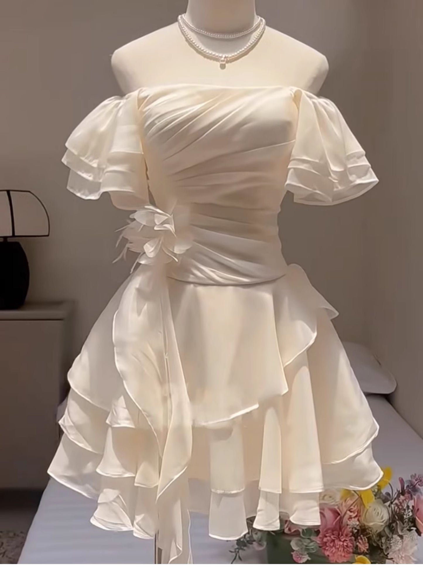 Pretty A line Off The Shoulder Chiffon White Short Formal 8th Grade Homecoming Dresses Summer Middle School Hoco Dress Homecoming Outfits DH433