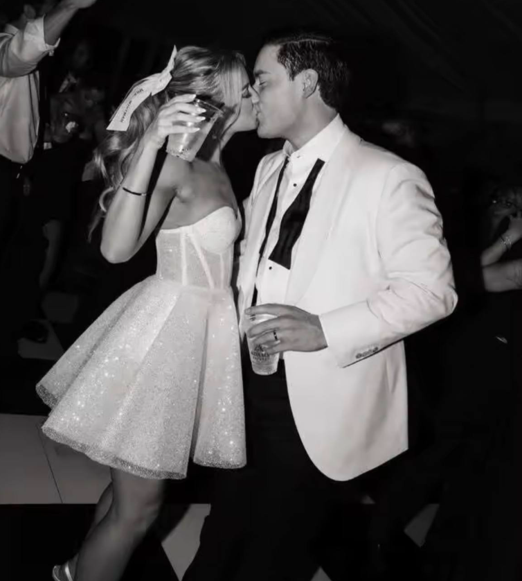 Cute A Line Sweetheart White Sequin Mini Short Formal 8th Grade Homecoming Dresses Summer Middle School Hoco Dress Homecoming Outfits DH717