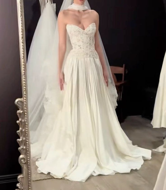 Classy Elegant Wedding Dress Ball Gown Sweetheart Satin White Wedding Dresses Bridal Gowns DH733