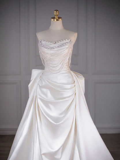 Robe de mariée classique fourreau décolleté en cœur, longue robe de mariée blanche en satin, élégante robe de mariée DH749