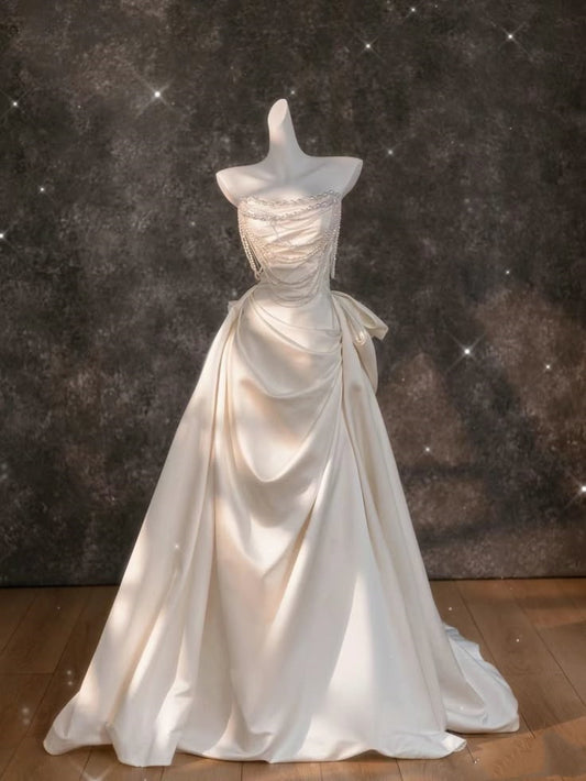 Robe de mariée classique fourreau décolleté en cœur, longue robe de mariée blanche en satin, robes de mariée élégantes DH750