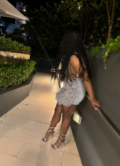 Pretty Sheath V Neck Sleeveless Silver Sequin Short Mini Feathers Formal 8th Grade Homecoming Dresses Summer Middle School Hoco Dress Homecoming Outfits DH824