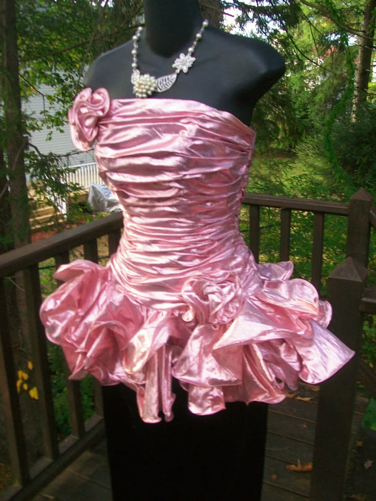 Pretty Ball Gown Strapless Pink Satin Short Formal 8th Grade Homecoming Dresses Summer Middle School Hoco Dress Homecoming Outfits DH829