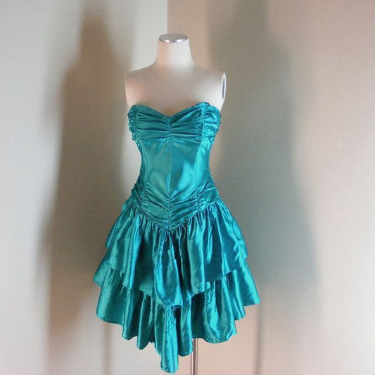 Robe de soirée vintage en satin bleu, coupe trapèze, décolleté en cœur, tenue de soirée formelle pour la 8e année, style collège, DH834