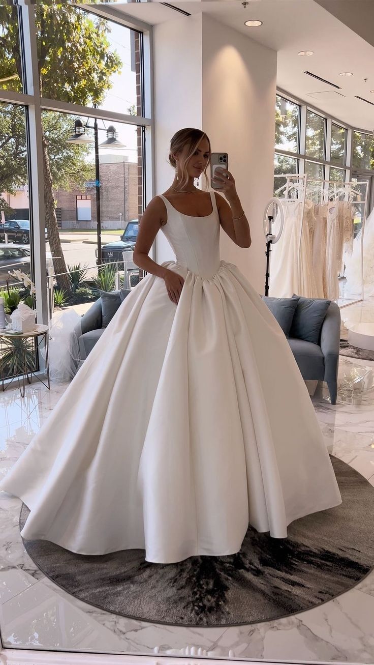 Robe de mariée classique, robe de bal, col carré, sans manches, longue, en satin, blanche, élégante, DH862