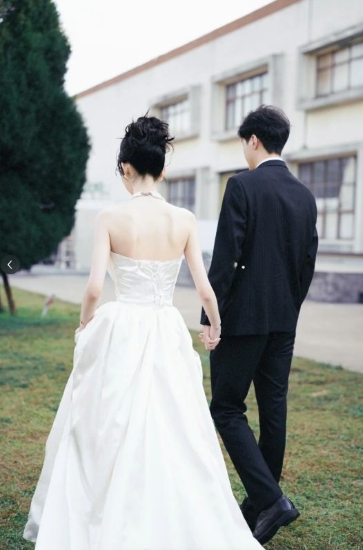 Timeless Bridal Dress Ball Gown Strapless Satin White Wedding Dresses Elegant Bridal Gowns DH898