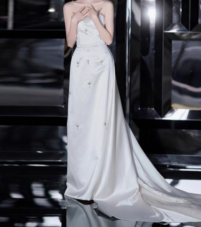 Timeless Bridal Gown Sheath Strapless Satin Sleeveless White Wedding Dresses Elegant Bridal Gowns DH914