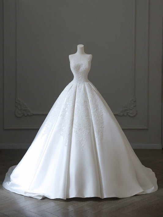 Princess Bridal Dress Ball Gown Strapless Sleeveless Satin White Lace Wedding Dresses Elegant Bridal Gowns DH928