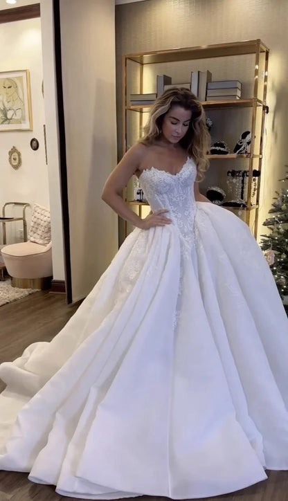 Princess Bridal Dress Ball Gown Sweetheart Sleeveless Satin White Lace Wedding Dresses Pretty Bridal Gowns DH936