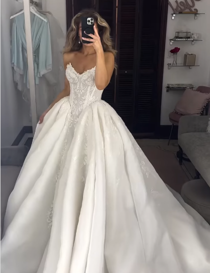 Princess Bridal Dress Ball Gown Sweetheart Sleeveless Satin White Lace Wedding Dresses Pretty Bridal Gowns DH936