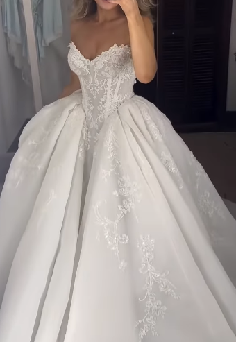 Princess Bridal Dress Ball Gown Sweetheart Sleeveless Satin White Lace Wedding Dresses Pretty Bridal Gowns DH936