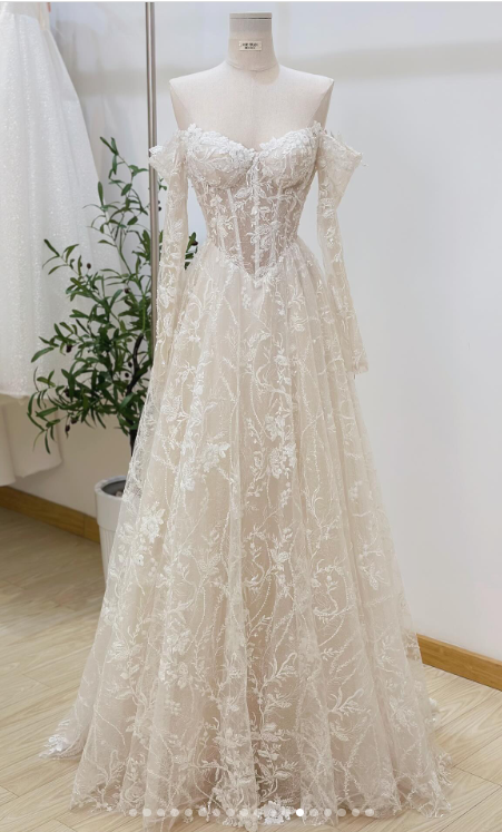 Timeless Bridal Gown Ball Gown Off The Shoulder White Lace Appliques Long Sleeves Wedding Dresses Elegant Bridal Gowns DH952