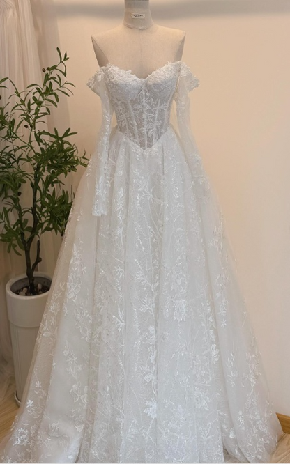 Timeless Bridal Gown Ball Gown Off The Shoulder White Lace Appliques Long Sleeves Wedding Dresses Elegant Bridal Gowns DH952
