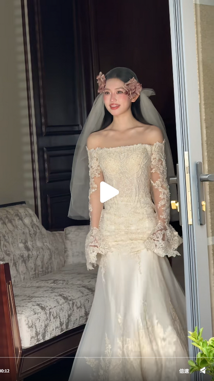 Timeless Sheath Long Wedding Dresses, White Bridal Dresses, Lace Appliqué Bridal Gowns DP03938