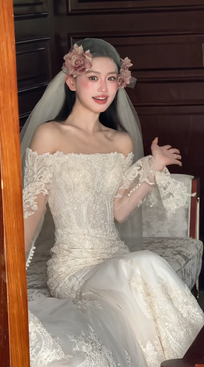 Timeless Sheath Long Wedding Dresses, White Bridal Dresses, Lace Appliqué Bridal Gowns DP03938