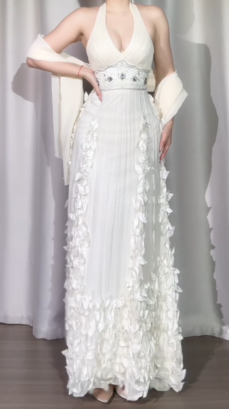 Vintage Sheath White Long Prom Dresses Halter Chiffon White Wedding Guest Dresses DP04004