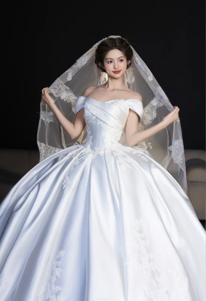 Modest Off-Shoulder Ball Gown Satin Long Wedding Dresses Appliqué White Bridal Dresses Short-Sleeve Bridal Gowns DP04038