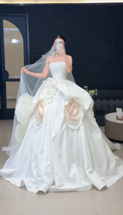 Modest Strapless Ball Gown Taffeta Long Wedding Dresses White Bridal Dresses Sleeveless Bridal Gowns DP04040