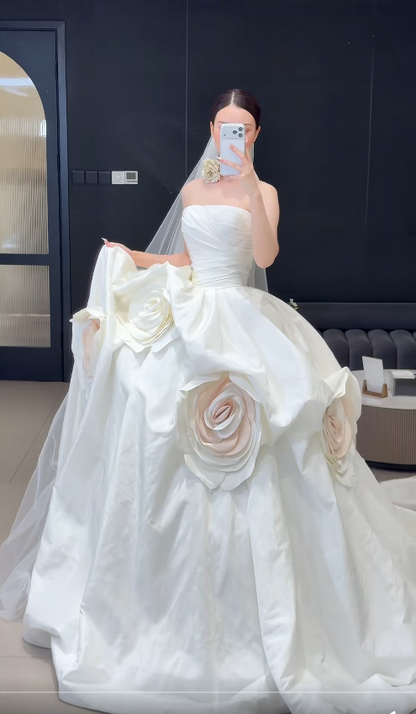 Modest Strapless Ball Gown Taffeta Long Wedding Dresses White Bridal Dresses Sleeveless Bridal Gowns DP04040