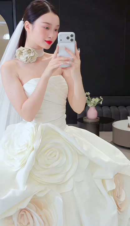 Modest Strapless Ball Gown Taffeta Long Wedding Dresses White Bridal Dresses Sleeveless Bridal Gowns DP04040