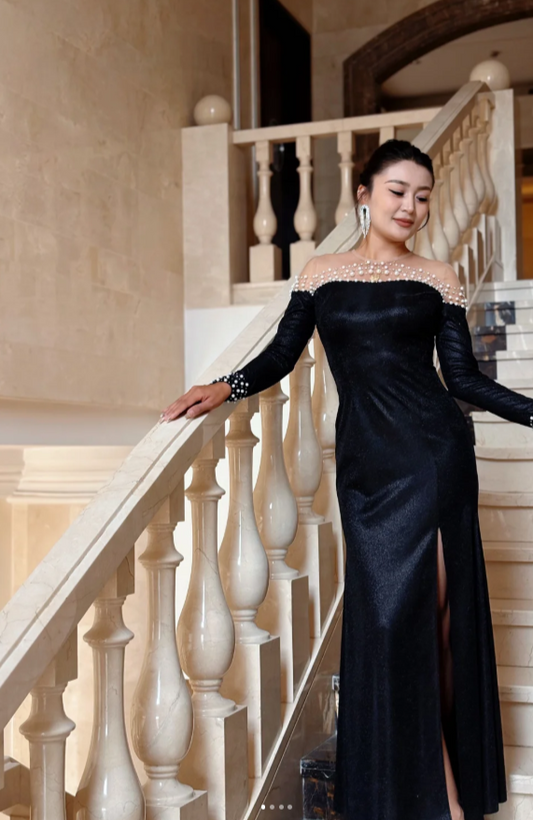 Elegant Off-shoulder Sheath Long Prom Dresses Long Sleeves Velvet  Evening Dresses with Slits DP04049