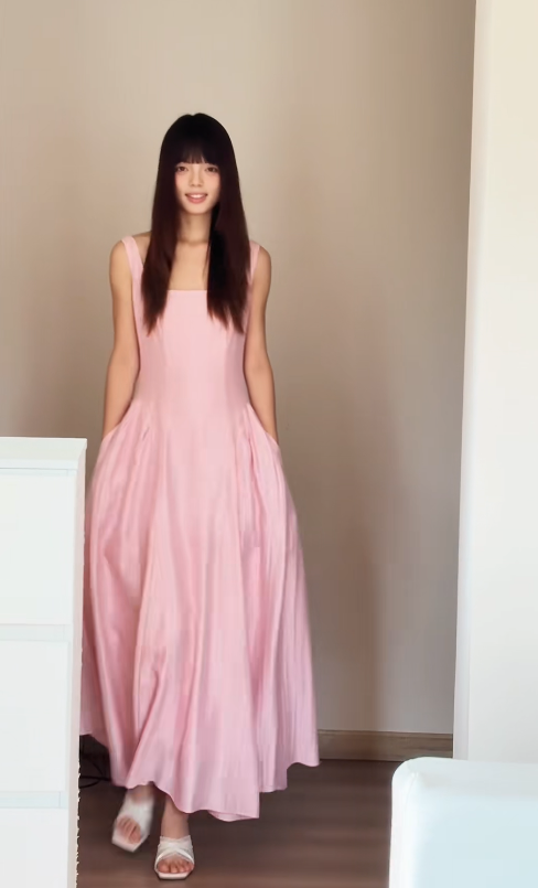 Cute Spaghetti Straps Sheath Long Prom Dresses Satin Pink Bridesmaid Dresses Sleeveless Party Dresses DP04058