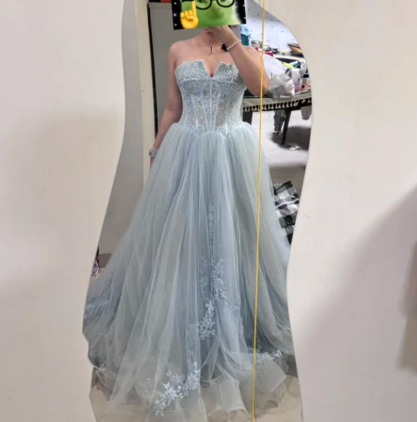 Cute Strapless A-Line Long Prom Dresses Tulle Evening Dresses Sleeveless Birthday Dresses DP04059