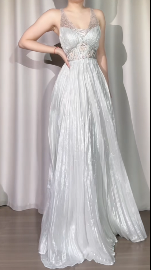 Glam V-neck Sheath Long Prom Dresses, Tulle Light Gray Evening Dresses DP04073