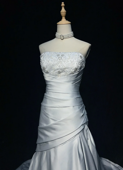 Elegant Off-shoulder Sheath Long Prom Dresses Satin Beaded Silver Birthday Dresses Sleeveless Evening Dresses DP04102