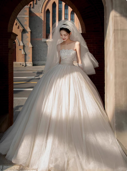 Chic Strapless A-Line Long Wedding Dresses Tulle White Bridal Dresses Sleeveless Bridal Gowns DP04131