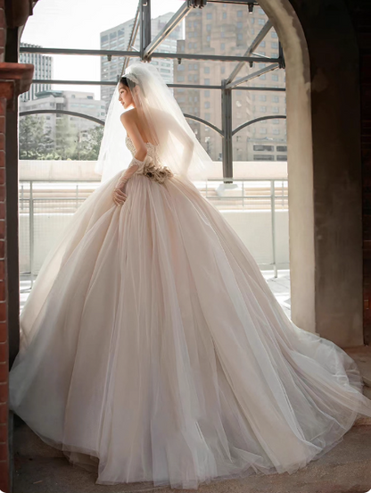 Chic Strapless A-Line Long Wedding Dresses Tulle White Bridal Dresses Sleeveless Bridal Gowns DP04131