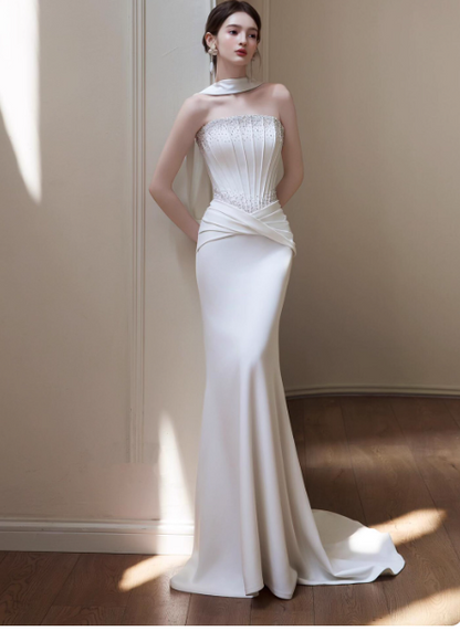 Chic Strapless Sheath Long Wedding Dresses Satin White Bridal Dresses Sleeveless Bridal Gowns DP04133