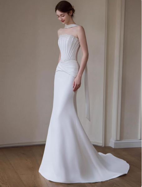 Chic Strapless Sheath Long Wedding Dresses Satin White Bridal Dresses Sleeveless Bridal Gowns DP04133