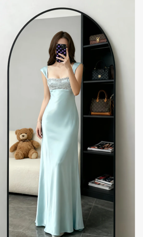 Süßes Ballkleid Spaghettiträger Silbergrau Mini Kurzes Formales Homecoming-Kleid Party Kurzes Ballkleid Hoco Kleider DH2684