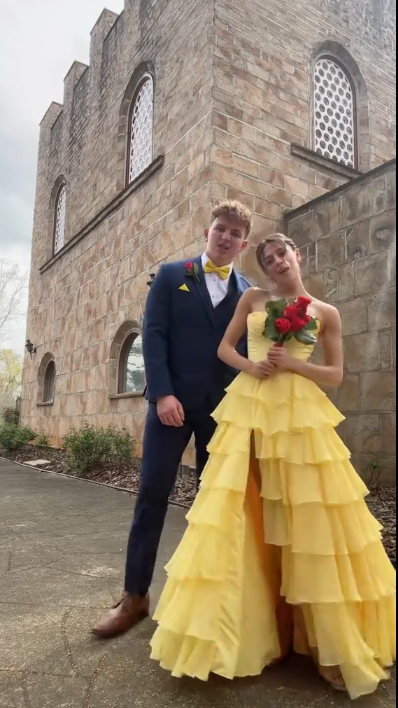 Chic Strapless A-Line Long Prom Dresses Chiffon Yellow Evening Gowns  Sleeveless Birthday Dresses  DP04172