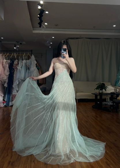 Chic Strapless Sheath Long Prom Dresses Tulle Green Evening Gowns Sleeveless Formal Dresses DP04179