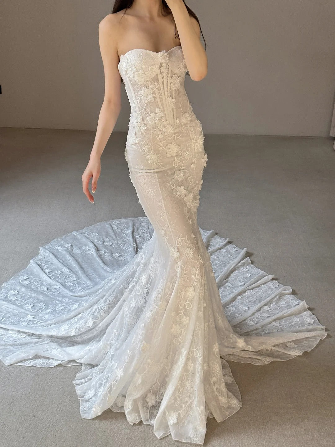 Elegant Sweetheart Mermaid Long Wedding Dresses Lace Appliques White Bridal Gowns Sleeveless Bridal Dresses DP04184