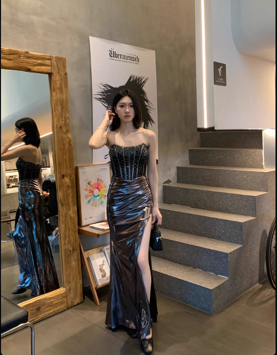 Elegant Strapless Sheath Dark Gray Prom Dresses Beaded Satin Sleeveless Long Evening Dresses   DP04195