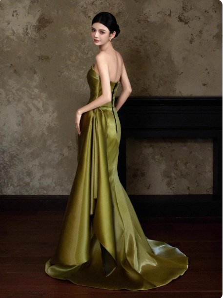 Chic Strapless Sheath Olive Green Prom Dresses Satin Sleeveless Long Evening Dresses DP04196