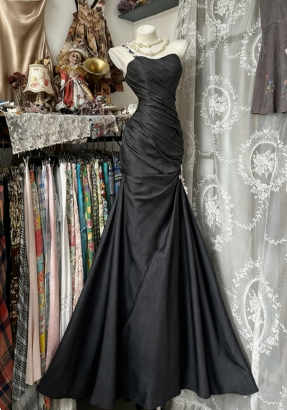 Süßes Ballkleid Spaghettiträger Silbergrau Mini Kurzes Formales Homecoming-Kleid Party Kurzes Ballkleid Hoco Kleider DH2684