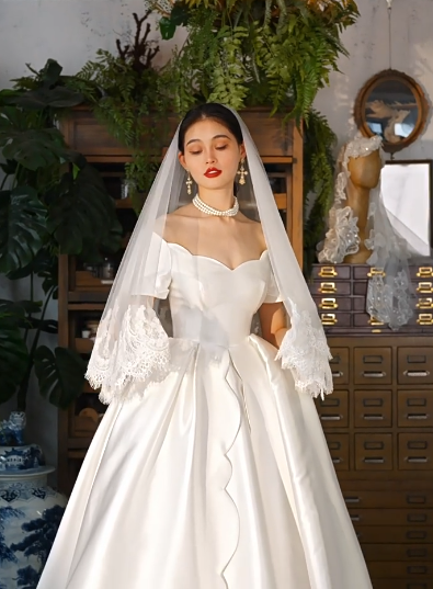 Süßes Ballkleid Spaghettiträger Silbergrau Mini Kurzes Formales Homecoming-Kleid Party Kurzes Ballkleid Hoco Kleider DH2684