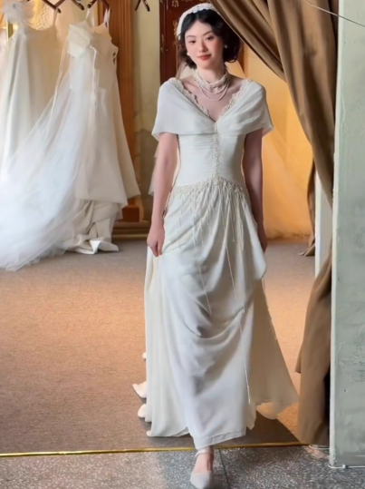 Süßes Ballkleid Spaghettiträger Silbergrau Mini Kurzes Formales Homecoming-Kleid Party Kurzes Ballkleid Hoco Kleider DH2684