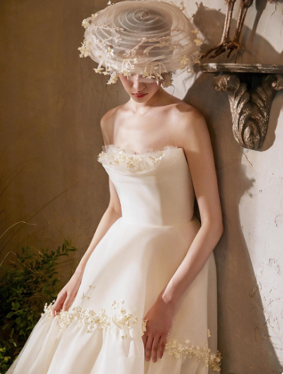 Süßes Ballkleid Spaghettiträger Silbergrau Mini Kurzes Formales Homecoming-Kleid Party Kurzes Ballkleid Hoco Kleider DH2684