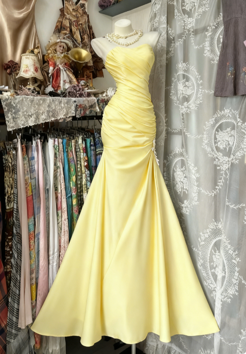 Fashion One-shoulder Sheath Long Prom Dresses Satin Yellow Evening Dresses Yellow Christmas Dresses DP04223