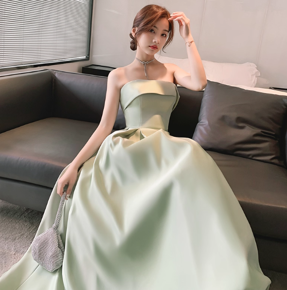 Süßes Ballkleid Spaghettiträger Silbergrau Mini Kurzes Formales Homecoming-Kleid Party Kurzes Ballkleid Hoco Kleider DH2684