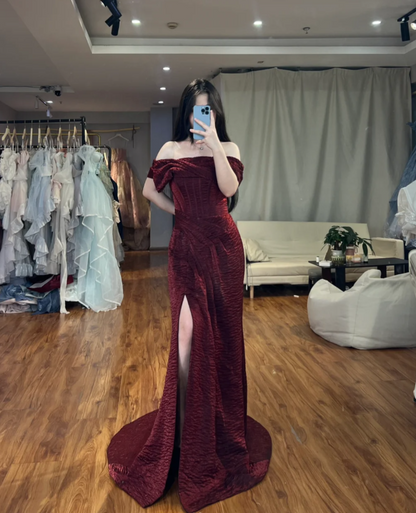 Sexy Off-shoulder Sheath Long Prom Dresses Velvet Burgundy Birthday Dresses Christmas Dresses with Slit DP04242