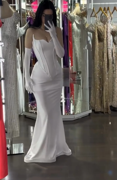 Elegant Strapless Sheath Long Prom Dresses Satin White Evening Dresses   Sleeveless Formal Dresses DP04257